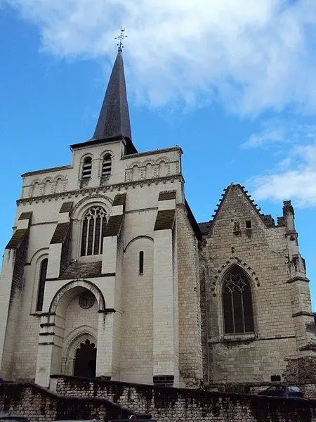 Foto von Notre-Dame-de-Nantilly Church - Strikehard - © Creative Commons (https://creativecommons.org/licenses/by-sa/4.0/deed.fr)