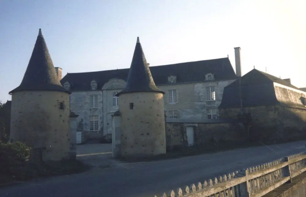 Foto von Hof - POP Plateforme Ouverte du Patrimoine / Base Mérimée - © Ministère de la Culture (France), Médiathèque du patrimoine et de la photographie, diffusion RMN-GP