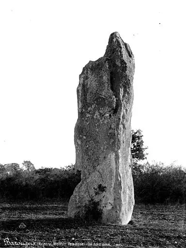 Foto von Menhir de la Hune - POP Plateforme Ouverte du Patrimoine / Base Mérimée - © Ministère de la Culture (France), Médiathèque du patrimoine et de la photographie, diffusion RMN-GP