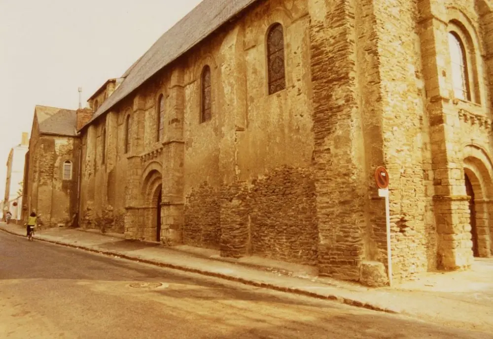 Foto von Kapelle von Genneteil - POP Plateforme Ouverte du Patrimoine / Base Mérimée - © Ministère de la Culture (France), Médiathèque du patrimoine et de la photographie, tous droits réservés