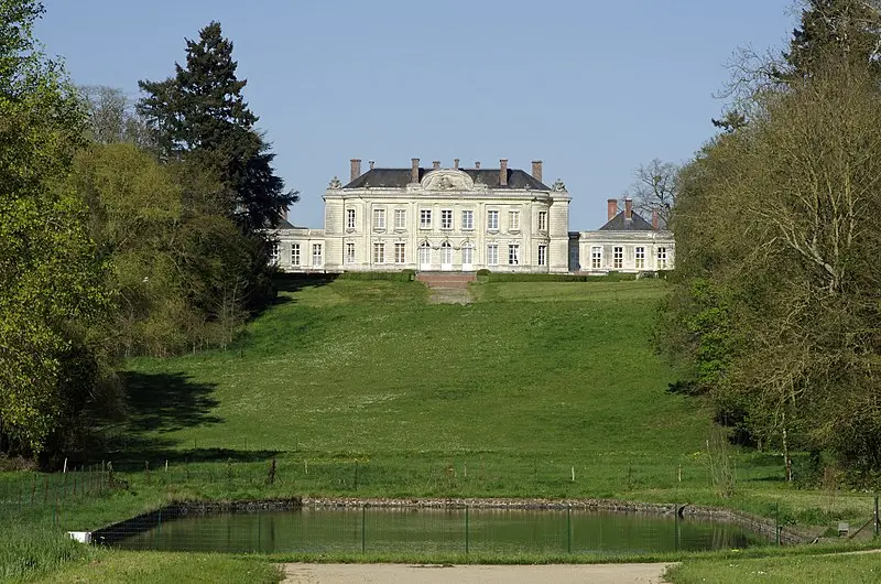 Foto di Castello e parco - Daniel Jolivet - © Creative Commons (https://creativecommons.org/licenses/by-sa/4.0/deed.fr)