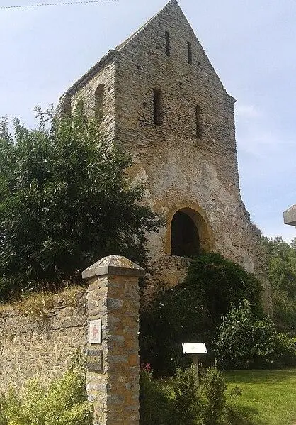 Foto von Kirche (alt) - Bazouge53 - © Creative Commons (https://creativecommons.org/licenses/by-sa/4.0/deed.fr)