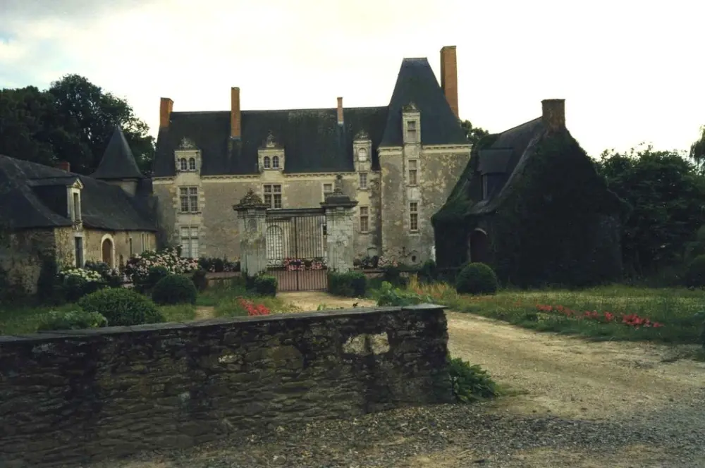 Foto di Castello di Mortreux - POP Plateforme Ouverte du Patrimoine / Base Mérimée - © Ministère de la Culture (France), Médiathèque du patrimoine et de la photographie, diffusion RMN-GP