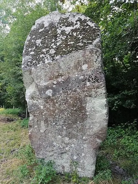 Foto de La Roche Menhir - Lemra ou pas - © Creative Commons (https://creativecommons.org/licenses/by-sa/4.0/deed.fr)
