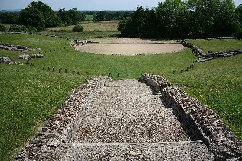 Foto von Römisches Theater (Ruinen) - Pradigue - © Creative Commons (https://creativecommons.org/licenses/by-sa/4.0/deed.fr)