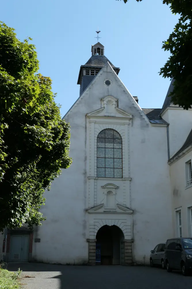Foto di Cappella della Lycée Ambroise Paré - Sous licence Creative Commons (https://creativecommons.org/licenses/by-sa/4.0/deed.fr) - Par Fab5669 - © Creative Commons (https://creativecommons.org/licenses/by-sa/4.0/deed.fr)