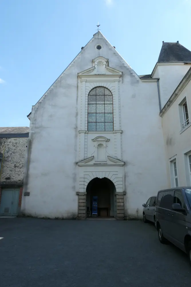 Foto di Cappella della Lycée Ambroise Paré - Sous licence Creative Commons (https://creativecommons.org/licenses/by-sa/4.0/deed.fr) - Par Fab5669 - © Creative Commons (https://creativecommons.org/licenses/by-sa/4.0/deed.fr)