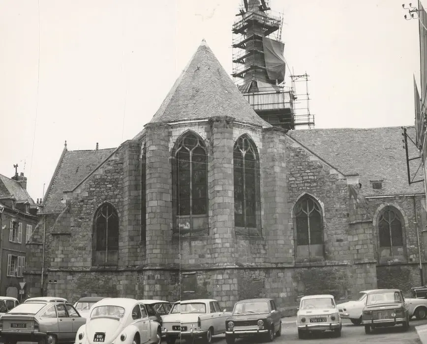 Foto di Chiesa di Saint-Vénérand - POP Plateforme Ouverte du Patrimoine / Base Mérimée - © Ministère de la Culture (France), Médiathèque du patrimoine et de la photographie, tous droits réservés