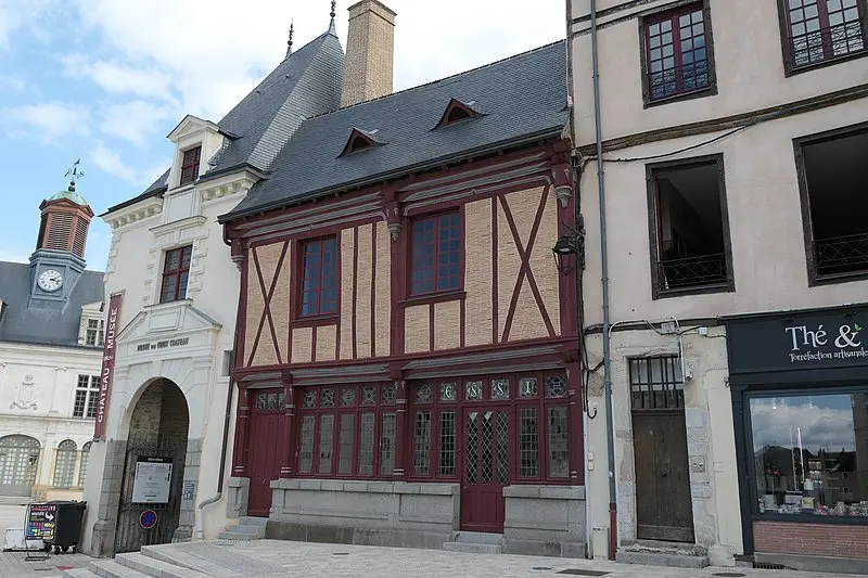 Foto de El edificio dice de Maistre Julien Briand - Fab5669 - © Creative Commons (https://creativecommons.org/licenses/by-sa/4.0/deed.fr)
