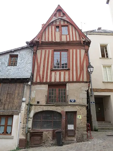 Foto di House del XVI secolo, conosciuta come Maison des Mayors - Romain Bréget - © Creative Commons (https://creativecommons.org/licenses/by-sa/4.0/deed.fr)