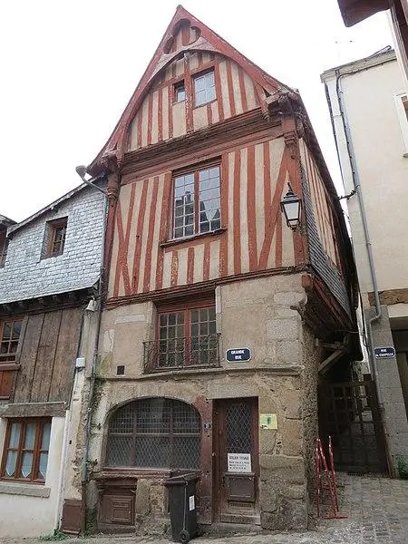 Photo de Maison du 16e siècle, dite Maison des Maires - Romain Bréget - © Creative Commons (https://creativecommons.org/licenses/by-sa/4.0/deed.fr)