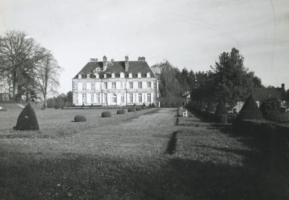 Foto von Pihoray Castle - POP Plateforme Ouverte du Patrimoine / Base Mérimée - © Ministère de la Culture (France), Médiathèque du patrimoine et de la photographie, tous droits réservés