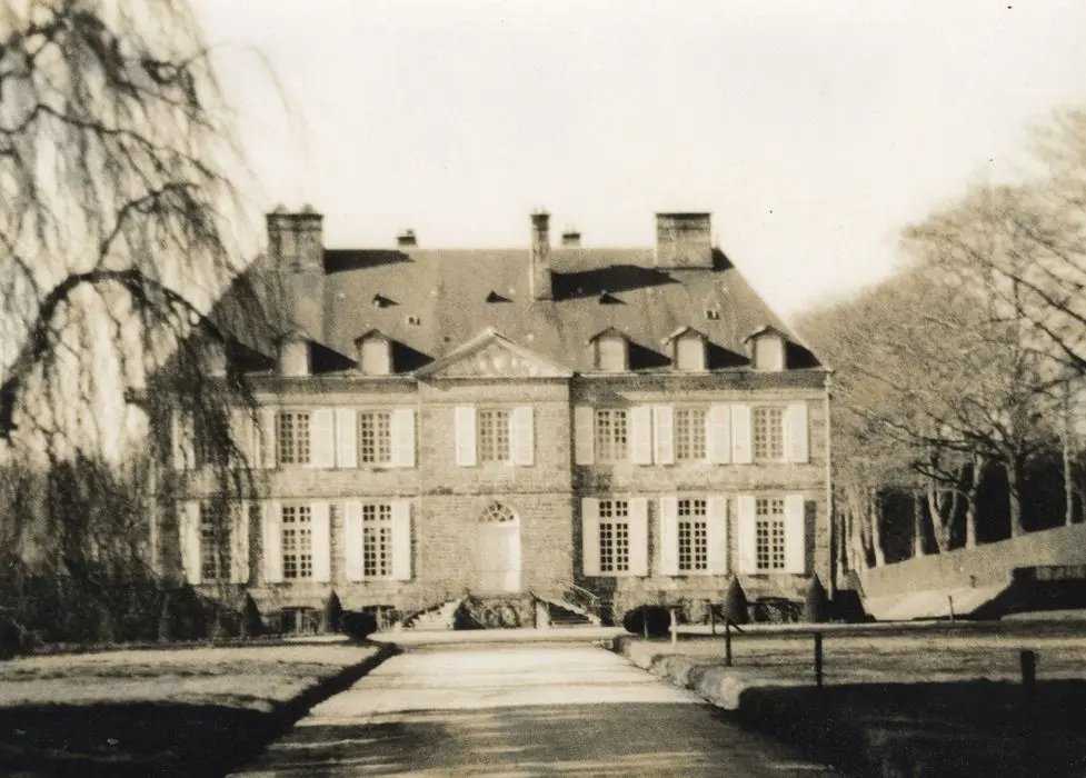 Foto von Pihoray Castle - POP Plateforme Ouverte du Patrimoine / Base Mérimée - © Ministère de la Culture (France), Médiathèque du patrimoine et de la photographie, tous droits réservés