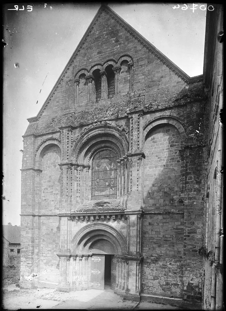 Picture of Abbey (old) - POP Plateforme Ouverte du Patrimoine / Base Mérimée - © Ministère de la Culture (France), Médiathèque du patrimoine et de la photographie, diffusion RMN-GP