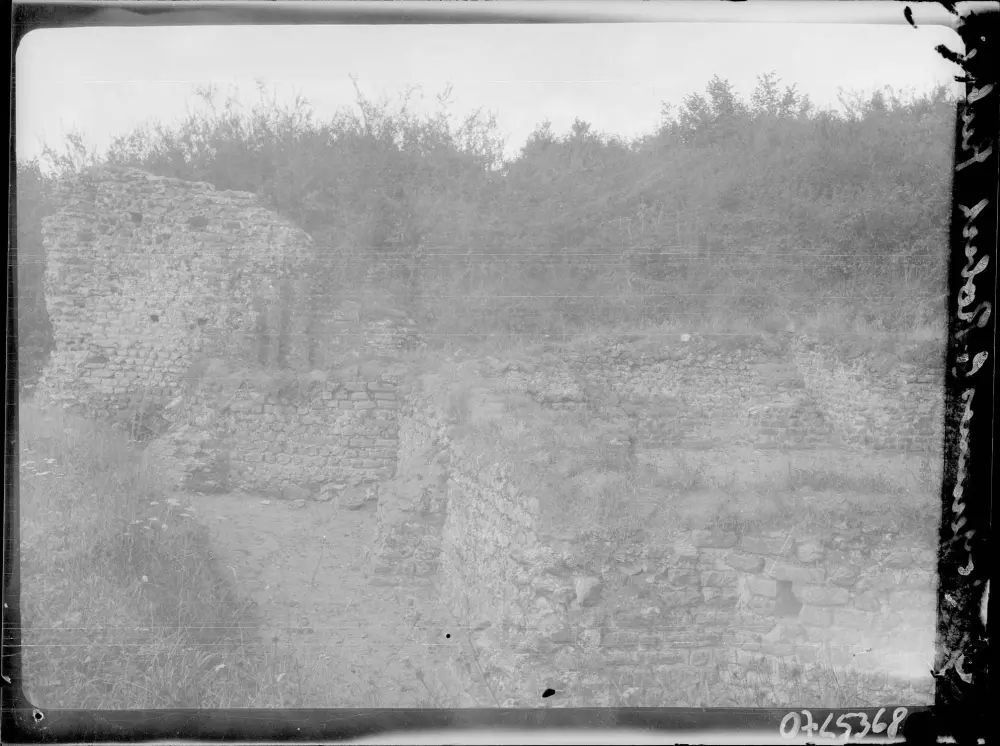 Foto de Campamento Gallo-Roman y Balneum de Rubricaire - POP Plateforme Ouverte du Patrimoine / Base Mérimée - © Ministère de la Culture (France), Médiathèque du patrimoine et de la photographie, diffusion RMN-GP