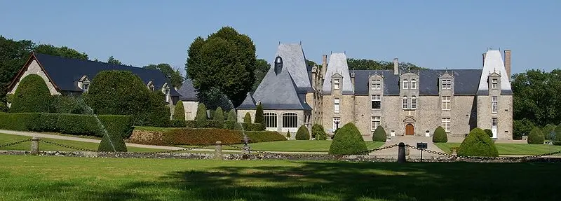 Picture of La Roche-Pichemer castle - MontdErve - © Creative Commons (https://creativecommons.org/licenses/by-sa/4.0/deed.fr)