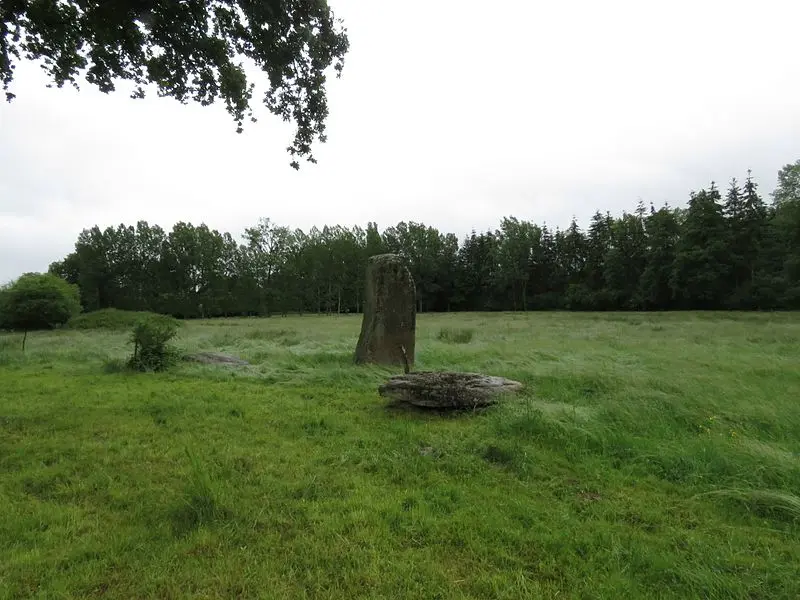 Foto von Menhir sagt den Stein zum Teufel - Yodaspirine - © Creative Commons (https://creativecommons.org/licenses/by-sa/4.0/deed.fr)
