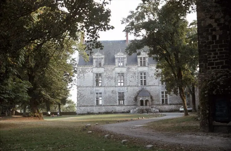 Foto de Castillo - POP Plateforme Ouverte du Patrimoine / Base Mérimée - © Donation Marcel Bovis, Ministère de la Culture (France), Médiathèque du patrimoine et de la photographie, diffusion GrandPalaisRmn Photo