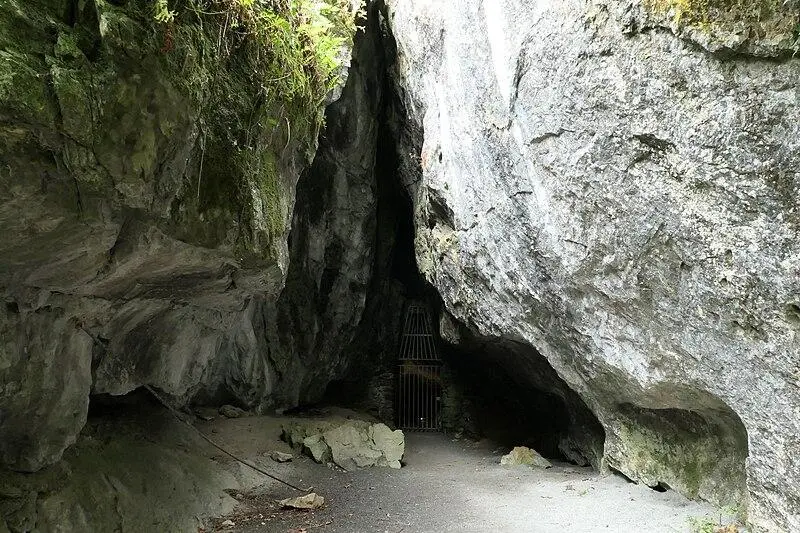 Foto de Cueva llamada cueva en Margot - Fab5669 - © Creative Commons (https://creativecommons.org/licenses/by-sa/4.0/deed.fr)