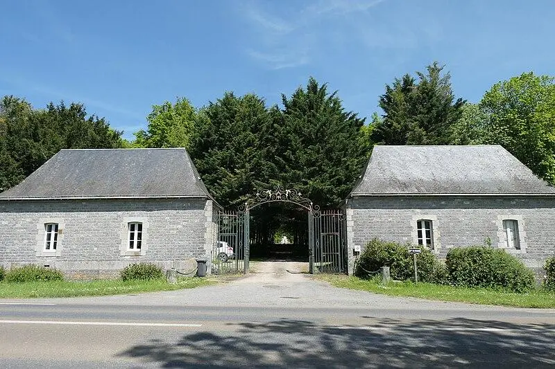Foto von Poligny Castle - Fab5669 - © Creative Commons (https://creativecommons.org/licenses/by-sa/4.0/deed.fr)