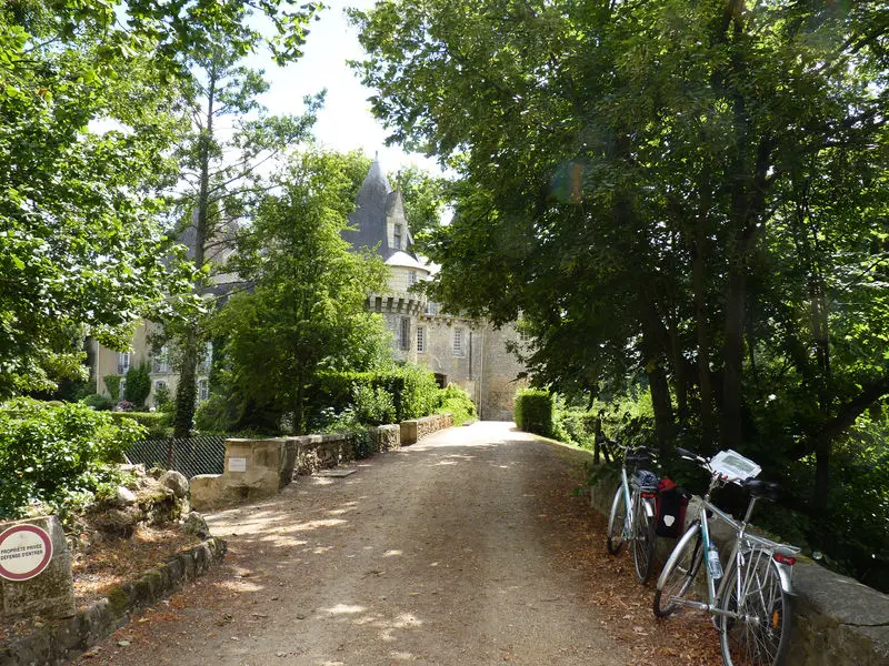 Foto von Bazouges Castle - Touzé Eric - © Creative Commons (https://creativecommons.org/licenses/by-sa/4.0/deed.fr)
