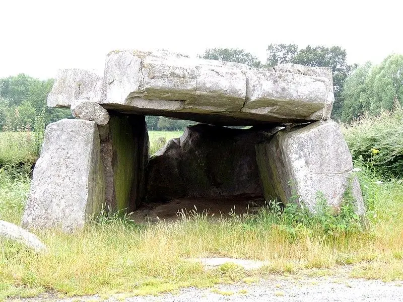 Foto von Dolmen sagt, der bedeckte Stein - Nekenieh - © Creative Commons (https://creativecommons.org/licenses/by-sa/4.0/deed.fr)