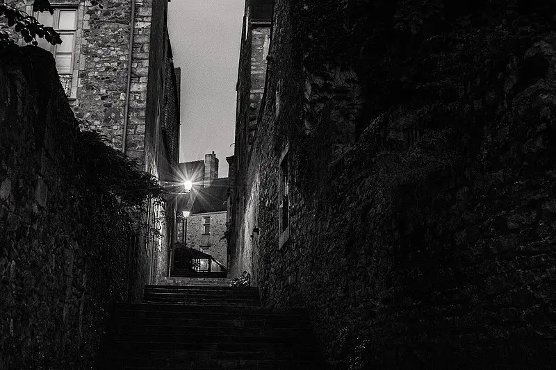 Foto von Treppe - Auteur inconnu - © Creative Commons (https://creativecommons.org/licenses/by-sa/4.0/deed.fr)