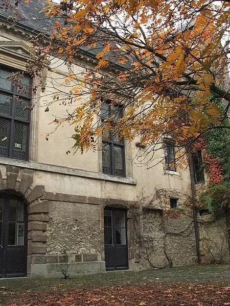 Foto von Hötel Dit Hôtel du Louvre oder Hotel de Vignolles - Le Mans - © Creative Commons (https://creativecommons.org/licenses/by-sa/4.0/deed.fr)