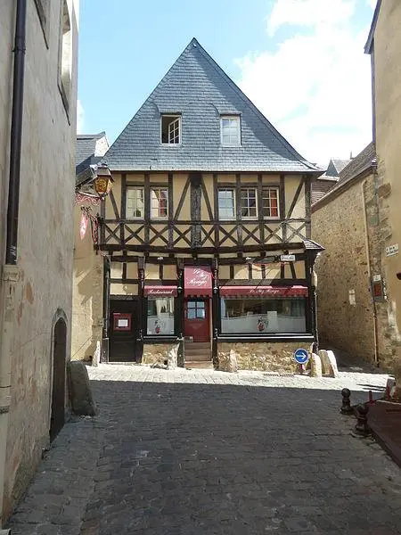 Foto von Heim - Yodaspirine - © Creative Commons (https://creativecommons.org/licenses/by-sa/4.0/deed.fr)