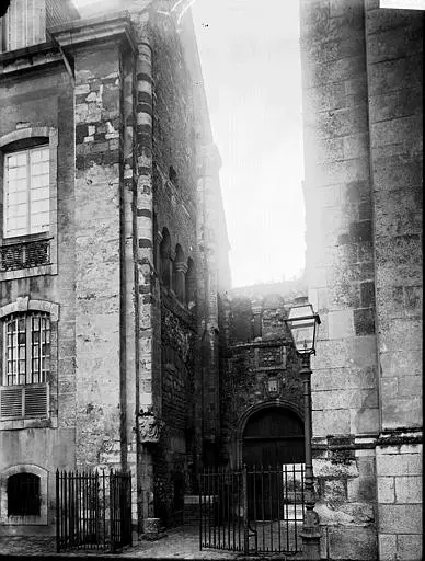Foto de Edificio de salsalette - POP Plateforme Ouverte du Patrimoine / Base Mérimée - © Ministère de la Culture (France), Médiathèque du patrimoine et de la photographie, diffusion RMN-GP
