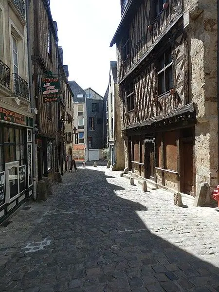 Foto von Hausboden im Haus - Yodaspirine - © Creative Commons (https://creativecommons.org/licenses/by-sa/4.0/deed.fr)