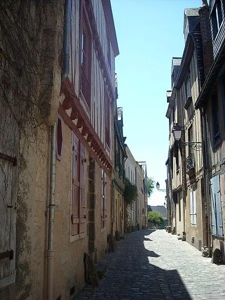 Foto von Hausboden im Haus - Yodaspirine - © Creative Commons (https://creativecommons.org/licenses/by-sa/4.0/deed.fr)