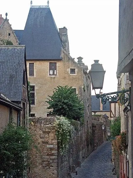 Foto von Hausboden im Haus - Fafner - © Creative Commons (https://creativecommons.org/licenses/by-sa/4.0/deed.fr)