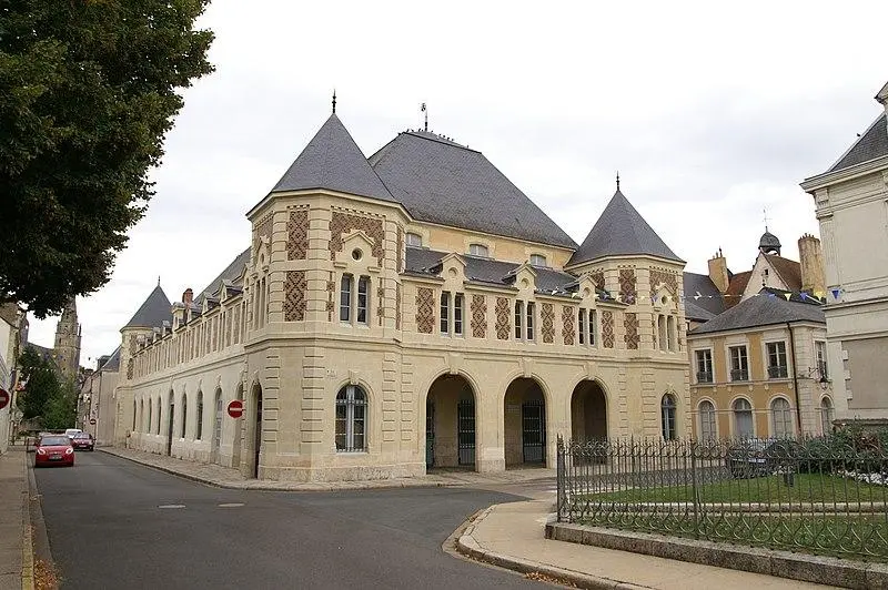 Foto von Getreidehalle - Pymouss - © Creative Commons (https://creativecommons.org/licenses/by-sa/4.0/deed.fr)