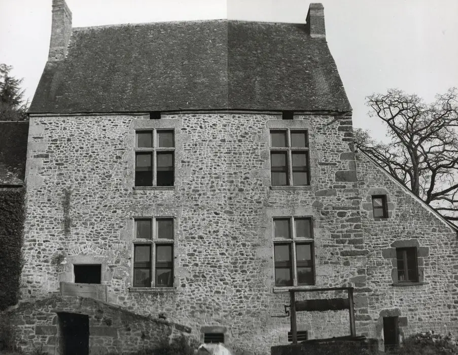 Foto von Herrenhaus von Linthe - POP Plateforme Ouverte du Patrimoine / Base Mérimée - © Ministère de la Culture (France), Médiathèque du patrimoine et de la photographie, tous droits réservés