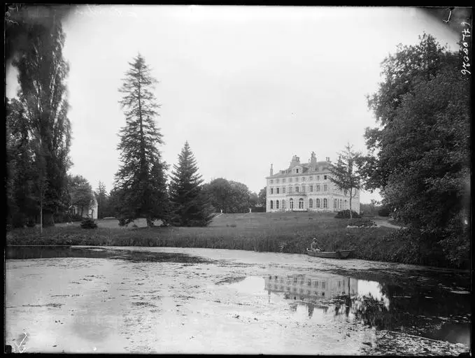 Foto von Château und Parc de la Barbée (Set) - POP Plateforme Ouverte du Patrimoine / Base Mérimée - © Ministère de la Culture (France), Médiathèque du patrimoine et de la photographie, diffusion GrandPalaisRmn Photo