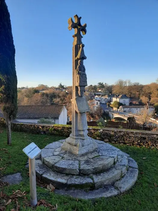 Picture of Graveyard - POP Plateforme Ouverte du Patrimoine / Base Mérimée - © Ministère de la Culture (France), Conservation des antiquités et des objets d’art de Vendée – Tous droits réservés 