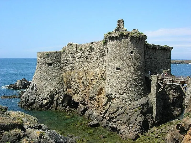 Foto de Castillo - Remi Jouan - © Creative Commons (https://creativecommons.org/licenses/by-sa/4.0/deed.fr)