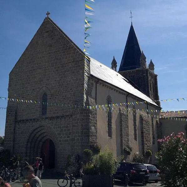 Foto de Iglesia - Llann Wé² - © Creative Commons (https://creativecommons.org/licenses/by-sa/4.0/deed.fr)