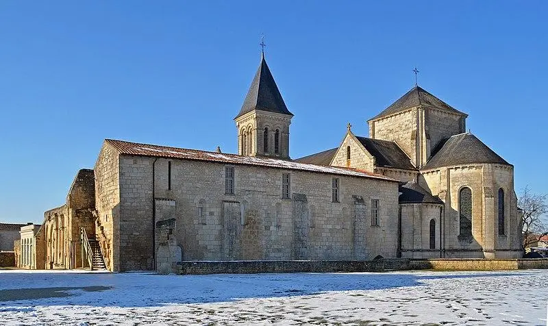 Foto di Abbey (vecchio) - Selbymay - © Creative Commons (https://creativecommons.org/licenses/by-sa/4.0/deed.fr)