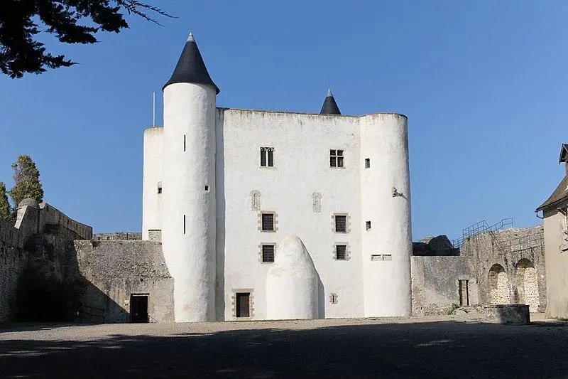 Foto de Viejo castillo - Pierre Gouard - © Creative Commons (https://creativecommons.org/licenses/by-sa/4.0/deed.fr)