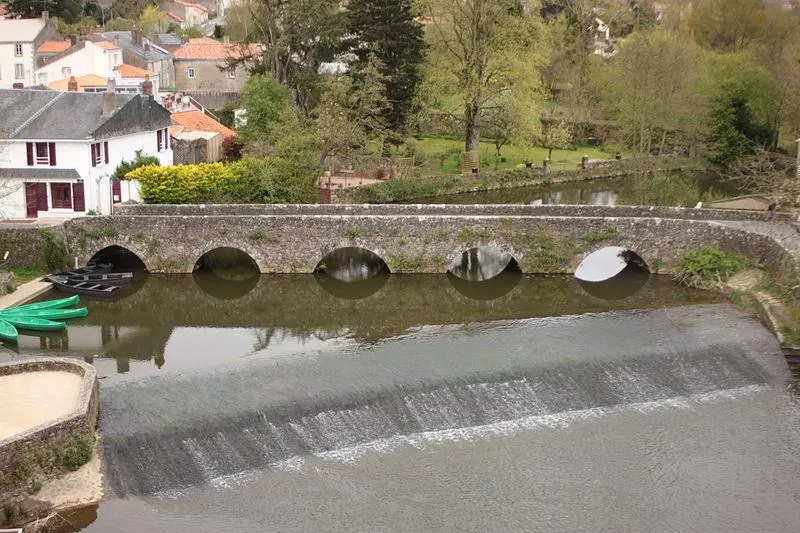 Foto di Pont Sur La Boulogne sul C.D. 7 - Llann Wé² - © Creative Commons (https://creativecommons.org/licenses/by-sa/4.0/deed.fr)