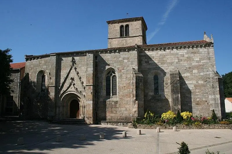 Foto de Iglesia (excepto la sacristía) - Louis-Marie CAILLAUD - © Creative Commons (https://creativecommons.org/licenses/by-sa/4.0/deed.fr)