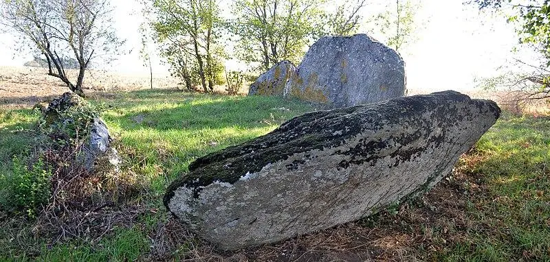 Foto de Dolmen dice Crazy Stone - Liberliger - © Creative Commons (https://creativecommons.org/licenses/by-sa/4.0/deed.fr)
