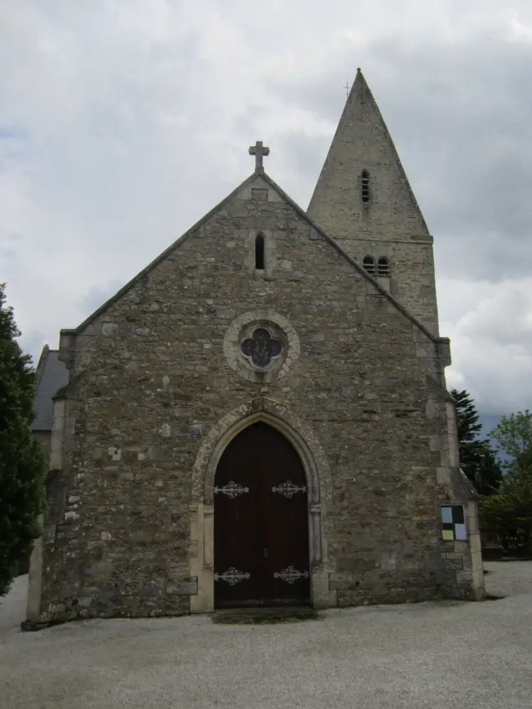 Foto von Kirche - Sous licence Creative Commons (https://creativecommons.org/licenses/by-sa/4.0/deed.fr) - Par Xfigpower - © Creative Commons (https://creativecommons.org/licenses/by-sa/4.0/deed.fr)