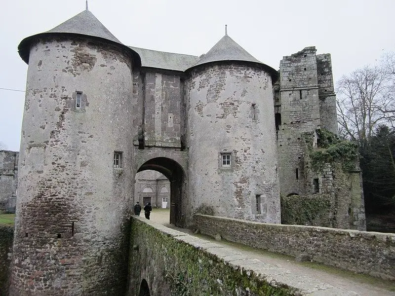 Foto de Castillo - Xfigpower - © Creative Commons (https://creativecommons.org/licenses/by-sa/4.0/deed.fr)