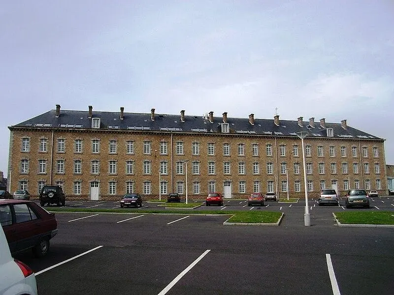 Picture of Rock barracks - Cyrilb1881 - © Creative Commons (https://creativecommons.org/licenses/by-sa/4.0/deed.fr)