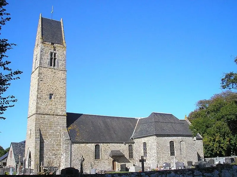 Picture of Church and cemetery - Ikmo-ned - © Creative Commons (https://creativecommons.org/licenses/by-sa/4.0/deed.fr)