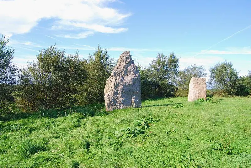 Foto de Menhir - Blabourd - © Creative Commons (https://creativecommons.org/licenses/by-sa/4.0/deed.fr)