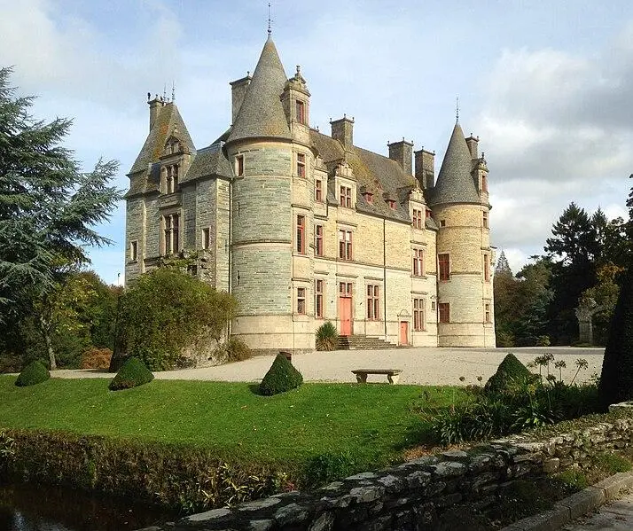 Foto de Domaine du Château de Tourlaville (también en Comune of La Glarie) - Julien.scavini - © Creative Commons (https://creativecommons.org/licenses/by-sa/4.0/deed.fr)